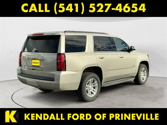 2016 Chevrolet Tahoe LT photo 4