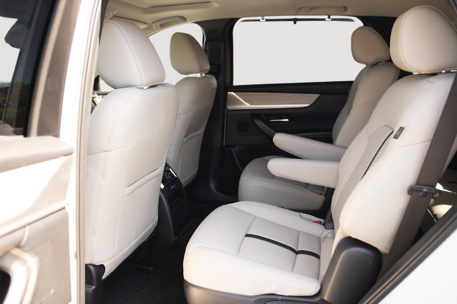 2025 Mazda CX-90 Preferred photo 13