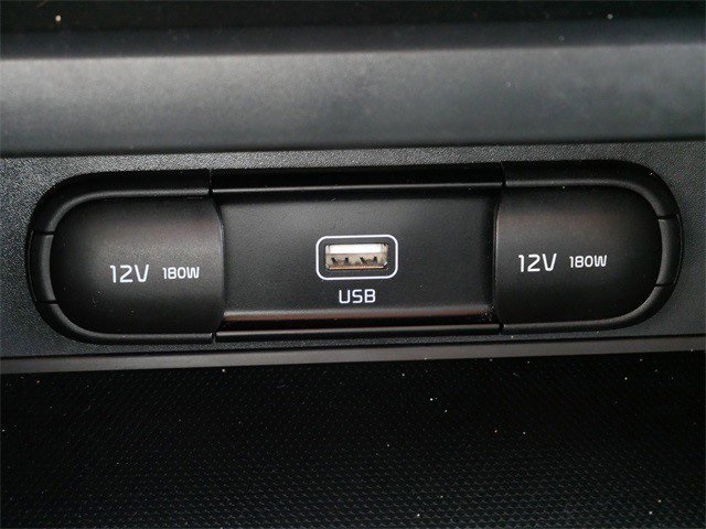 2020 Kia Soul LX photo 26