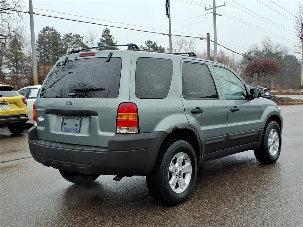 2007 Ford Escape XLT photo 4