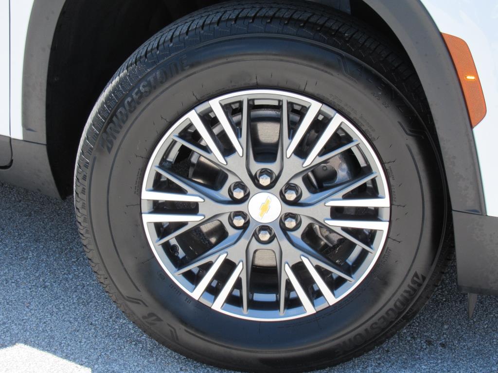 2025 Chevrolet Traverse photo 6
