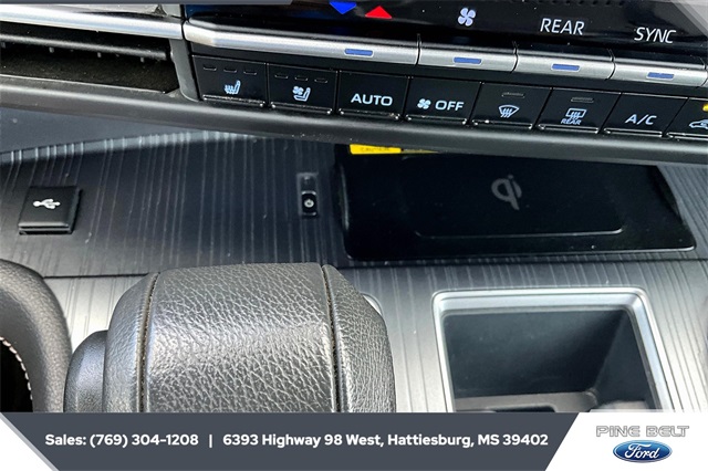 2023 Toyota Sienna XSE photo 20