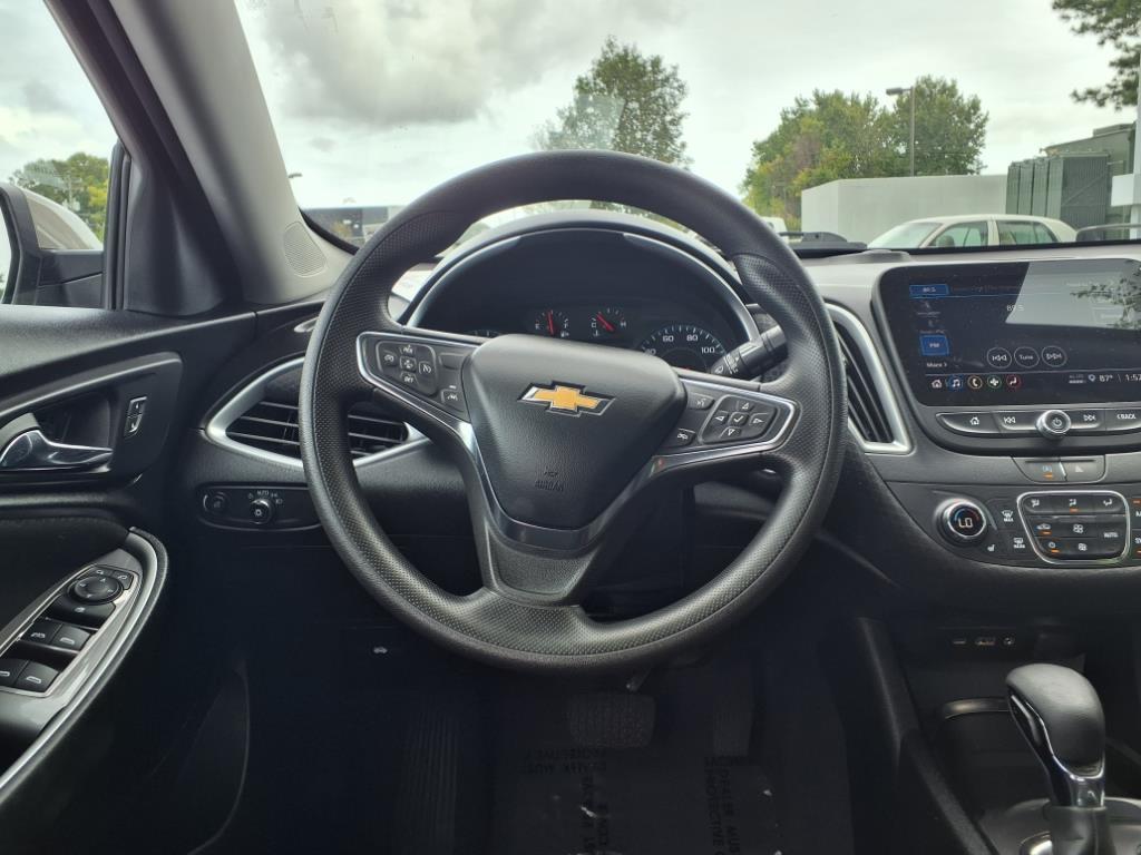2023 Chevrolet Malibu 1LT photo 10