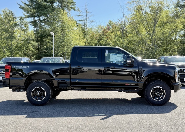 2026 Ford F-250 Platinum photo 3