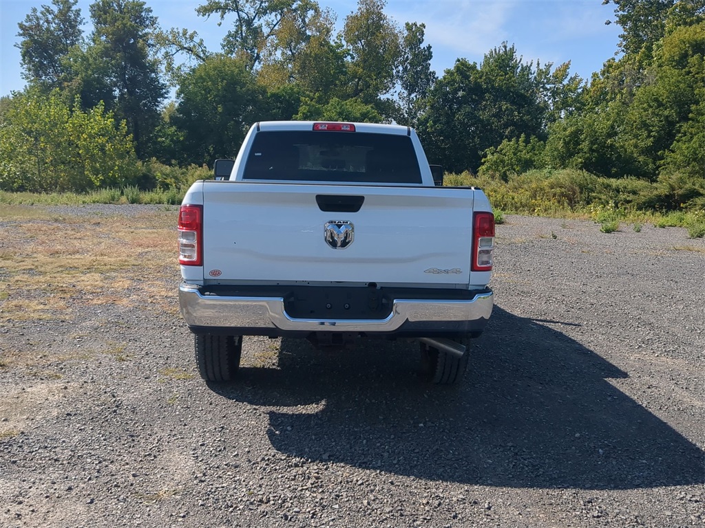 2024 Ram 2500 Tradesman photo 3