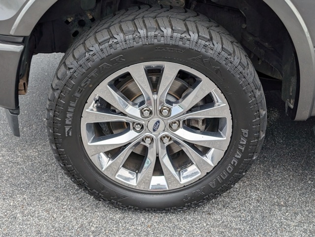 2017 Ford F-150 XLT photo 29