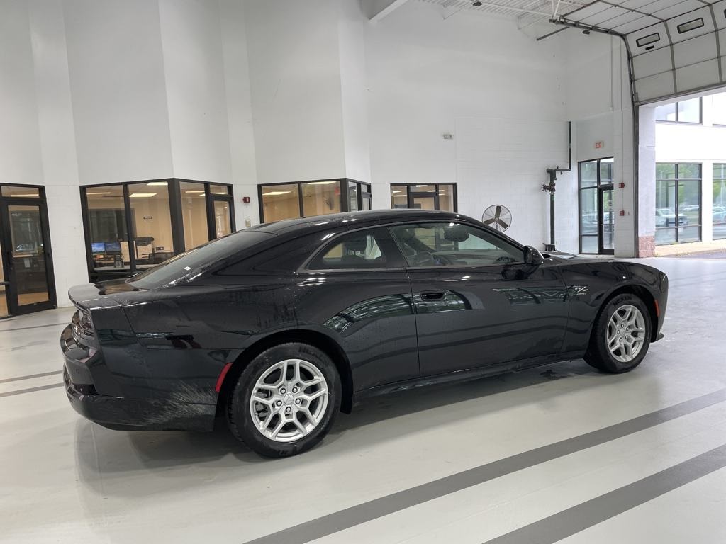 2025 Dodge Charger R/T photo 4