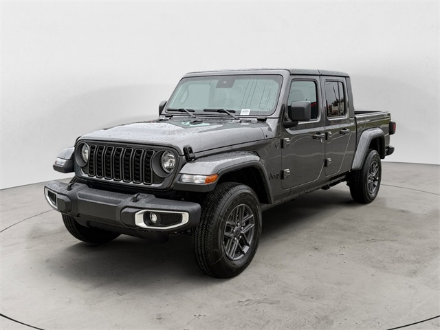 2025 Jeep Gladiator Sport S's photo