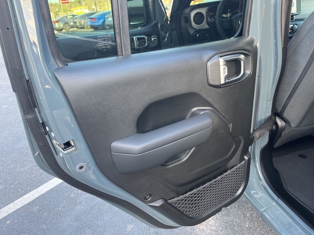 2025 Jeep Wrangler Sport S photo 8