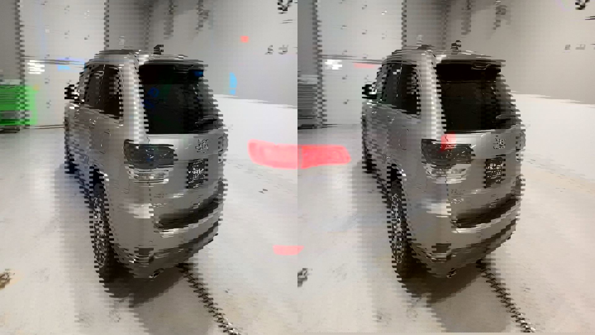 2018 Jeep Grand Cherokee Sterling Edition photo 4