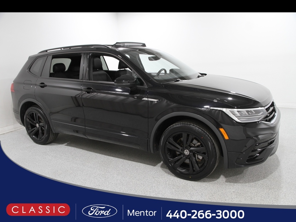 2023 Volkswagen Tiguan SE R-LINE BLACK