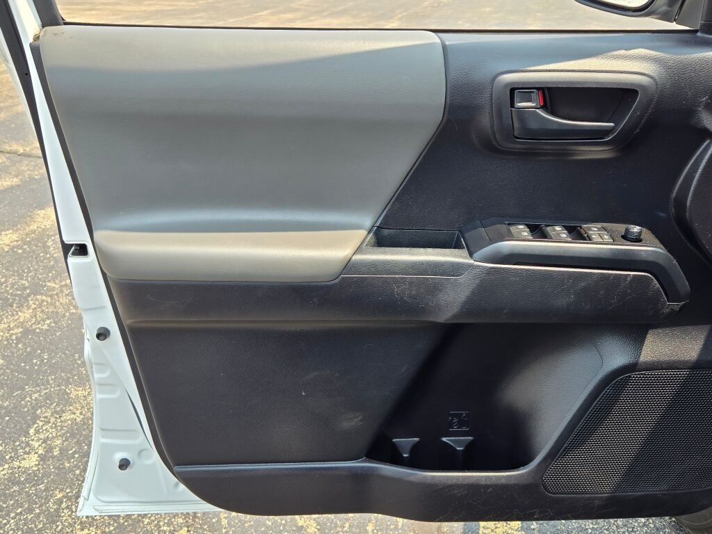 2020 Toyota Tacoma TRD Off-Road photo 20