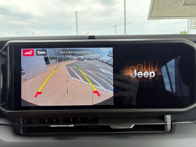 2025 Jeep Wrangler Sahara photo 16