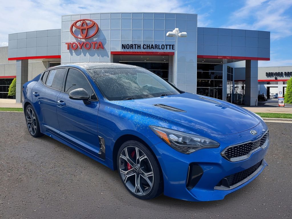 2018 Kia Stinger GT2's photo