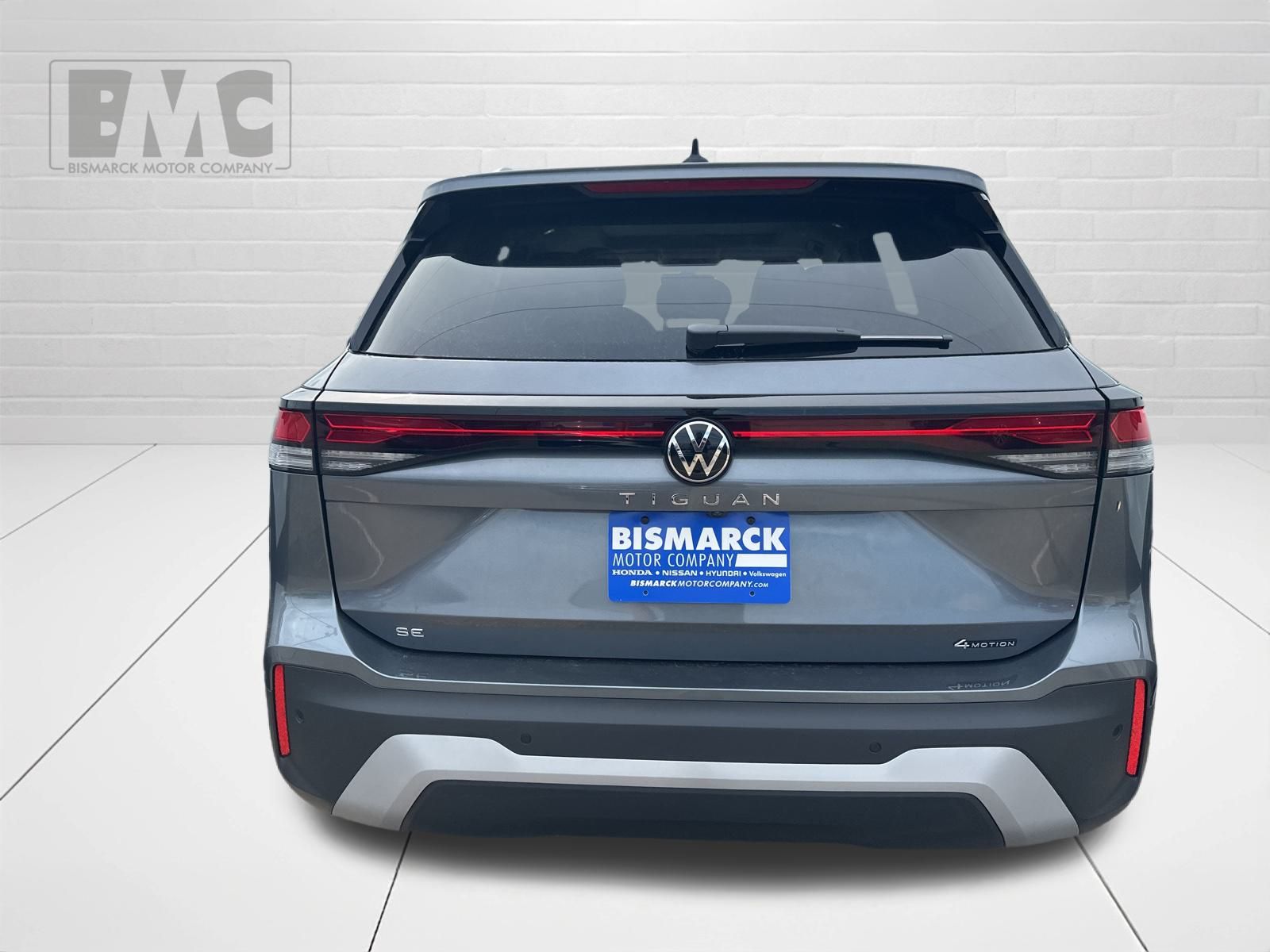2025 Volkswagen Tiguan SE photo 7