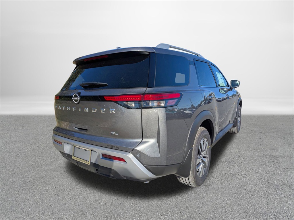 2025 Nissan Pathfinder SL photo 2