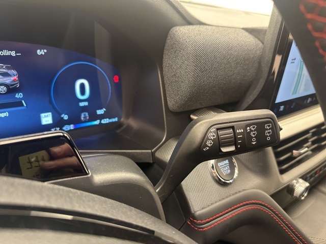 2025 Ford Explorer ST-Line photo 12