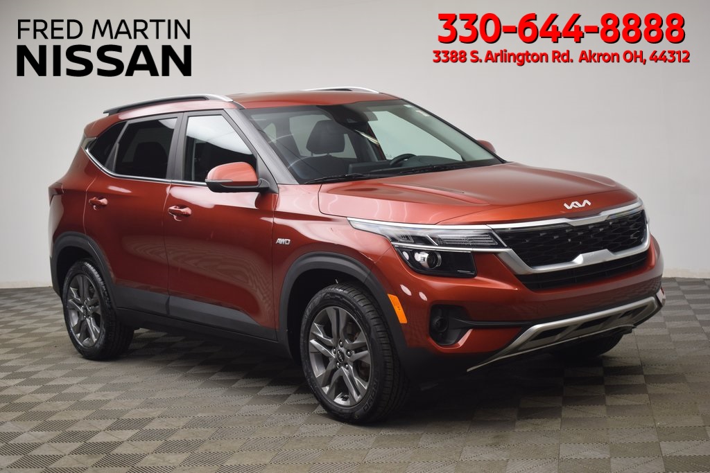 2023 Kia Seltos S's photo