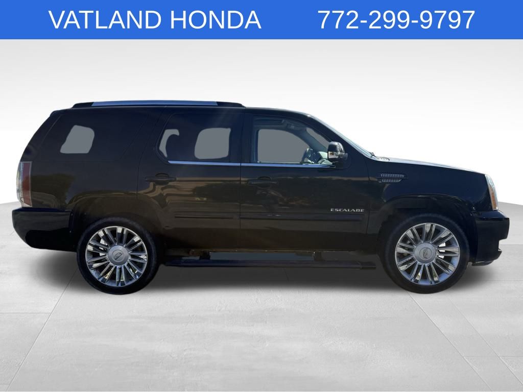 2012 Cadillac Escalade Premium photo 4