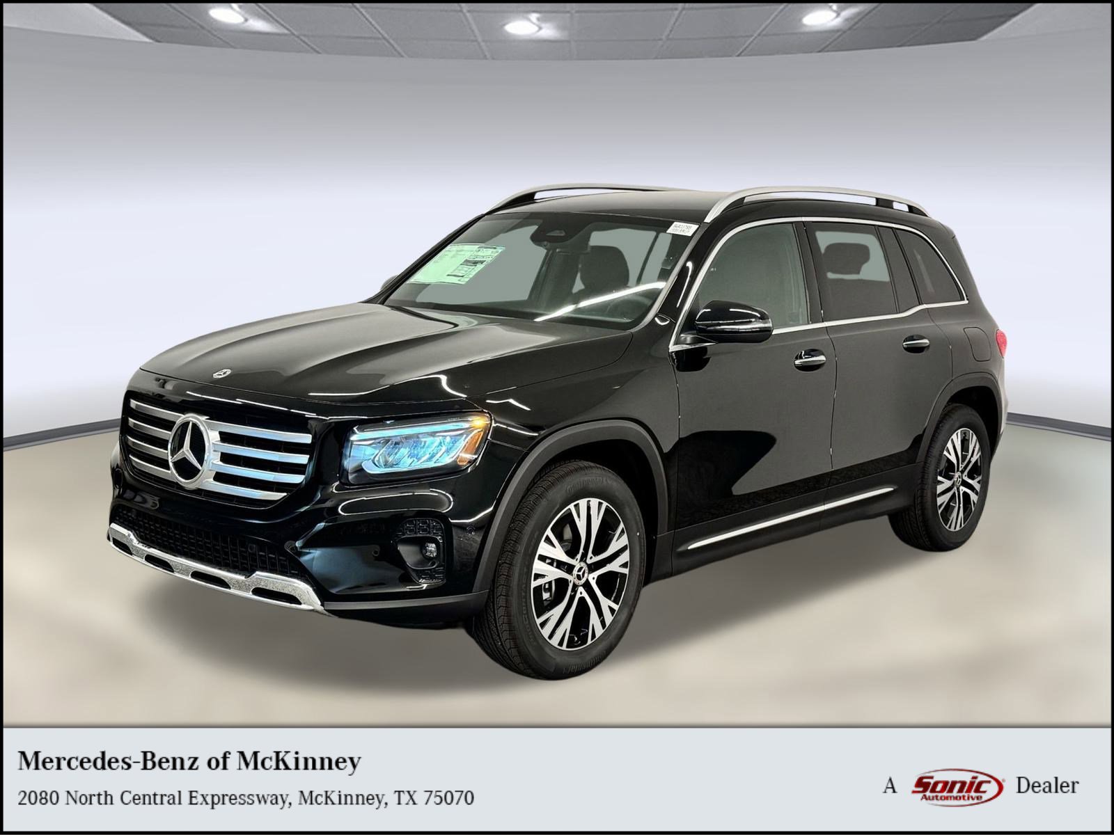 2025 Mercedes-Benz GLB Base's photo