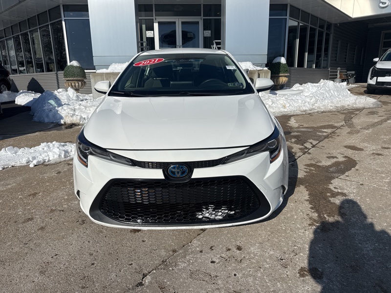 Used 2021 Toyota Corolla LE with VIN JTDEAMDE8MJ015491 for sale in Beaver Falls, PA