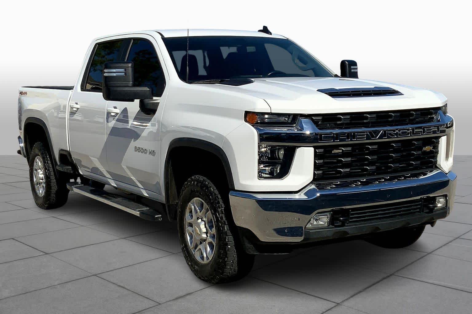 2021 Chevrolet Silverado 3500HD LT photo 2
