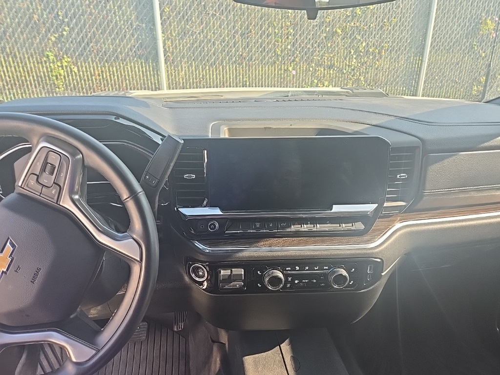 2024 Chevrolet Silverado 2500HD LT photo 6