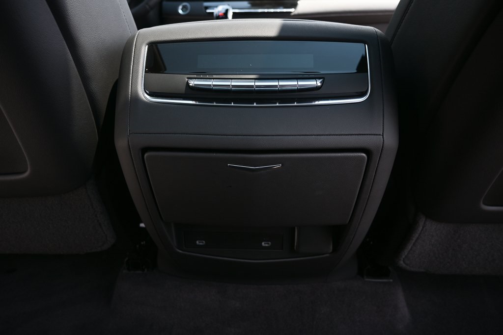 2023 Cadillac Escalade Premium Luxury photo 15