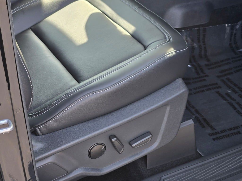 2025 Ford Bronco Outer Banks photo 6