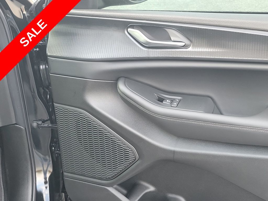 2025 Jeep Grand Cherokee Laredo Altitude photo 44