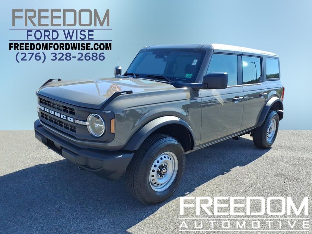 2025 Ford Bronco 4-Door Base's photo