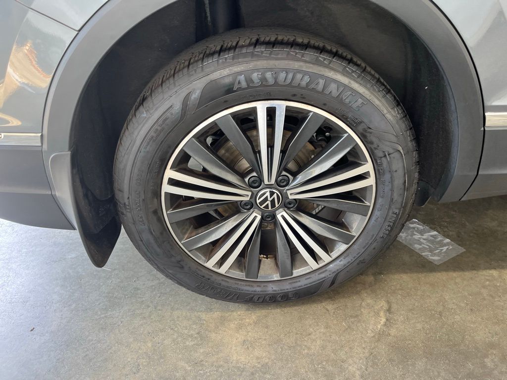 2024 Volkswagen Tiguan SE Wolfsburg Edition photo 29