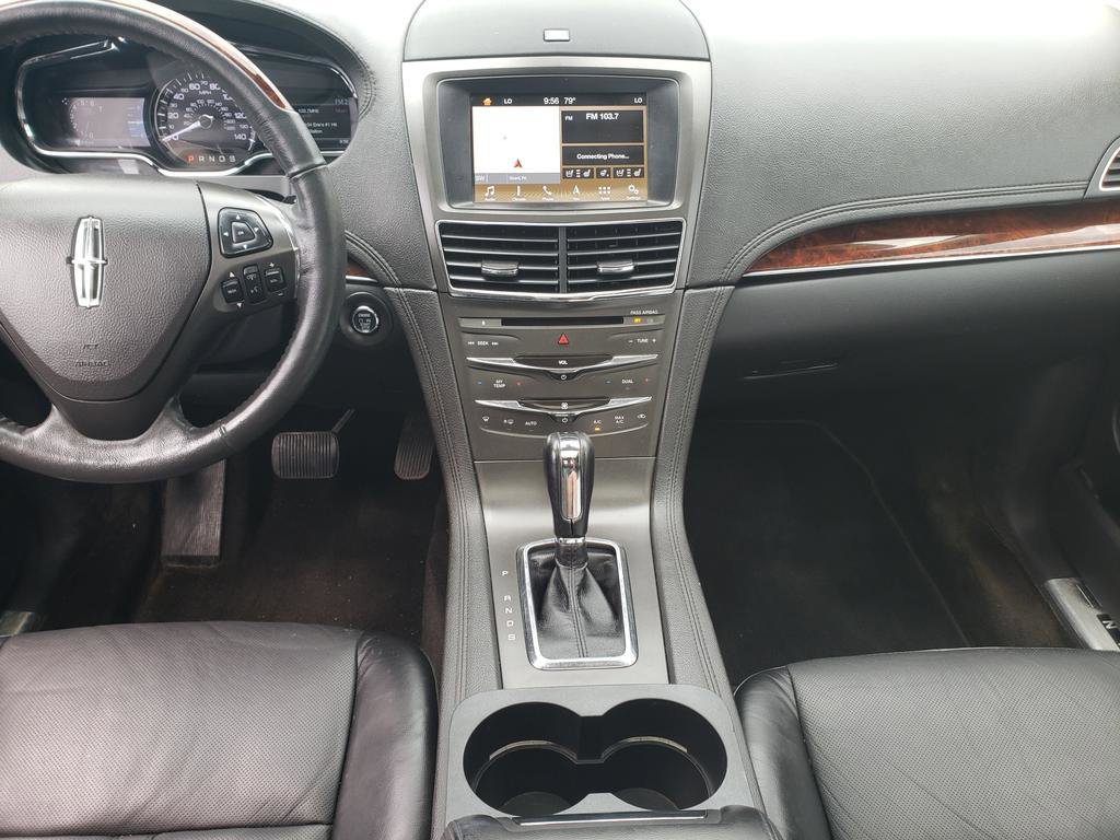Used 2019 Lincoln MKT Base with VIN 2LMHJ5AT6KBL01427 for sale in Girard, PA