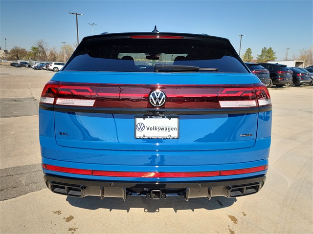 2025 Volkswagen Atlas Cross Sport SEL R-Line photo 3