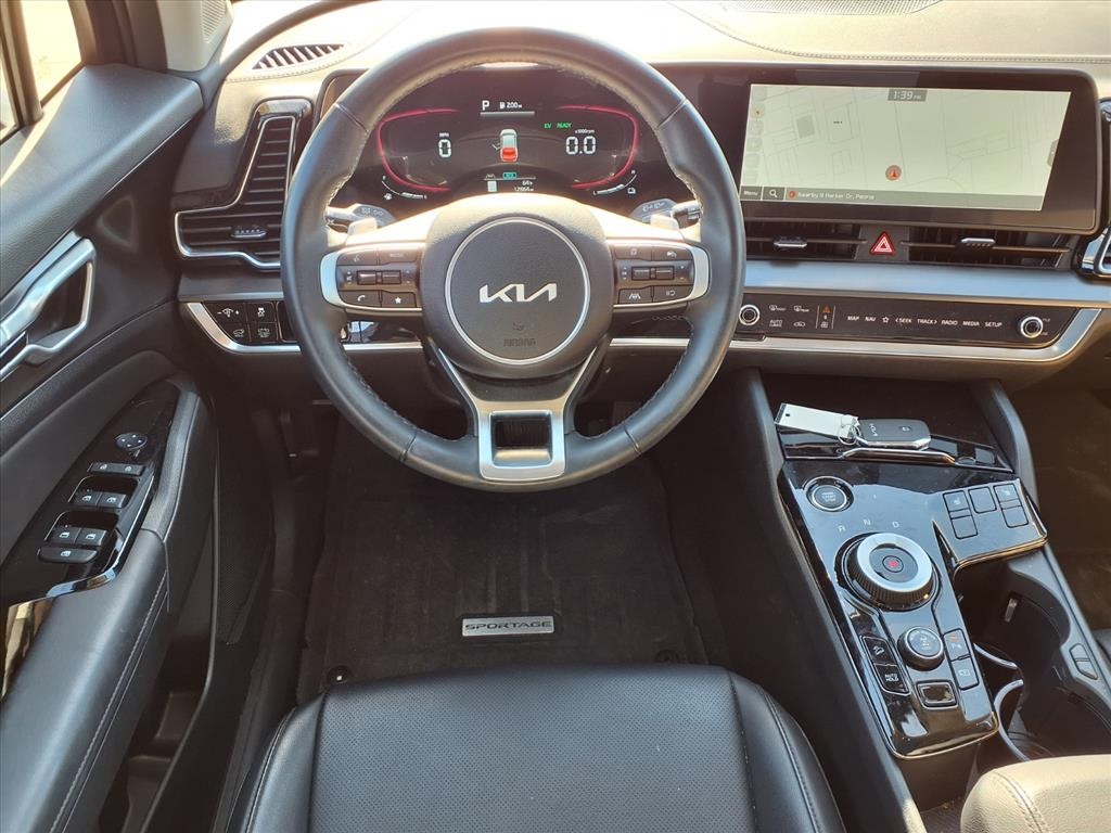 2025 Kia Sportage Hybrid EX photo 2