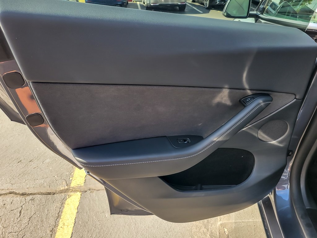 2023 Tesla Model Y Performance photo 17