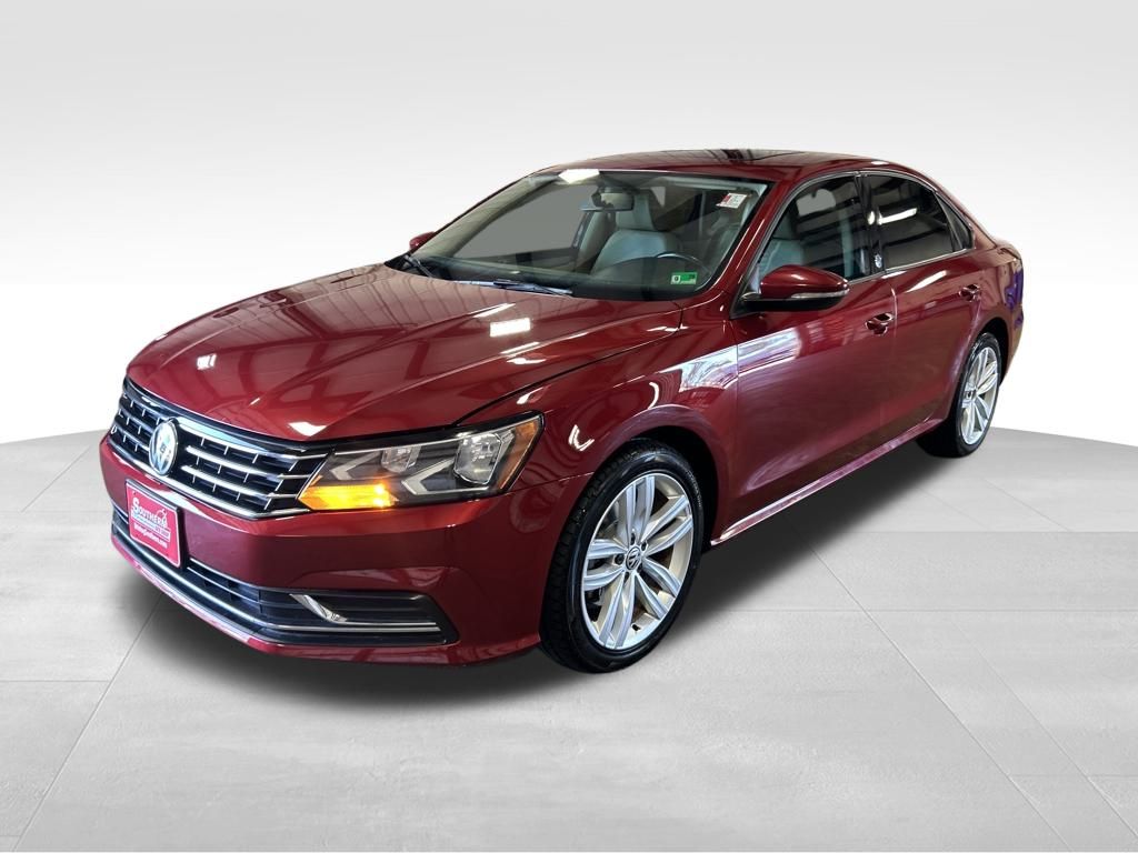 2019 Volkswagen Passat 2.0T Wolfsburg Edition photo 2