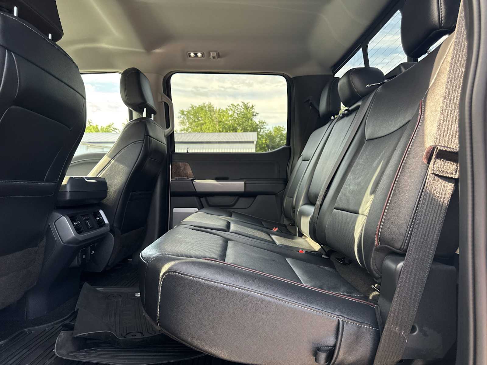 2022 Ford F-150 Lariat photo 33