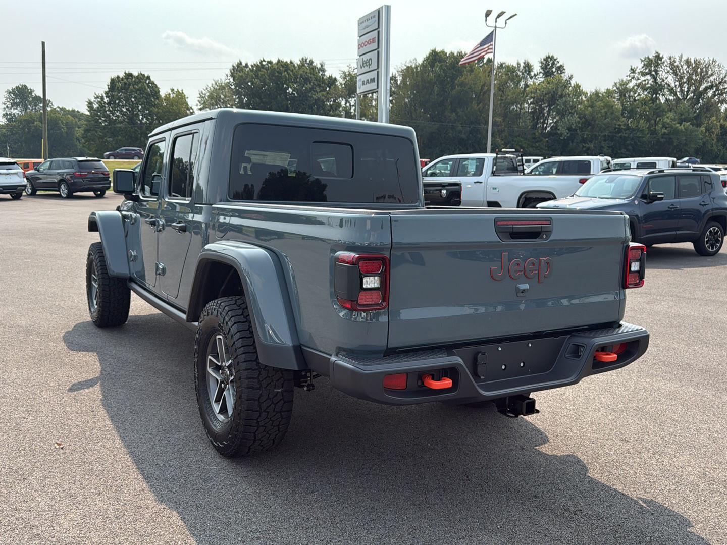 2025 Jeep Gladiator Mojave photo 13