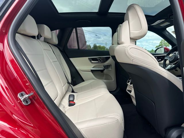 2026 Mercedes Benz GLC 300 4MATIC photo 22