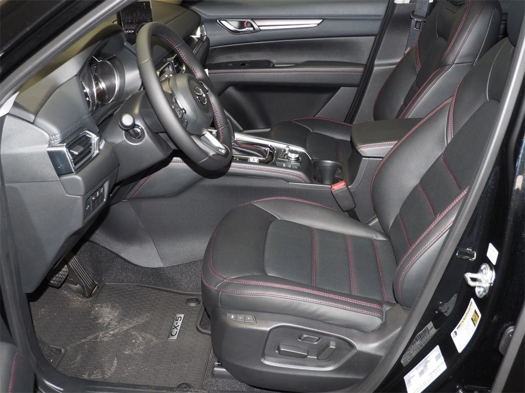 2025 Mazda CX-5 2.5 S Carbon photo 3