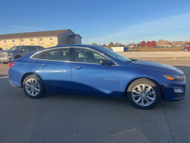 Used 2023 Chevrolet Malibu 1LT with VIN 1G1ZD5ST7PF237066 for sale in Fort Madison, IA