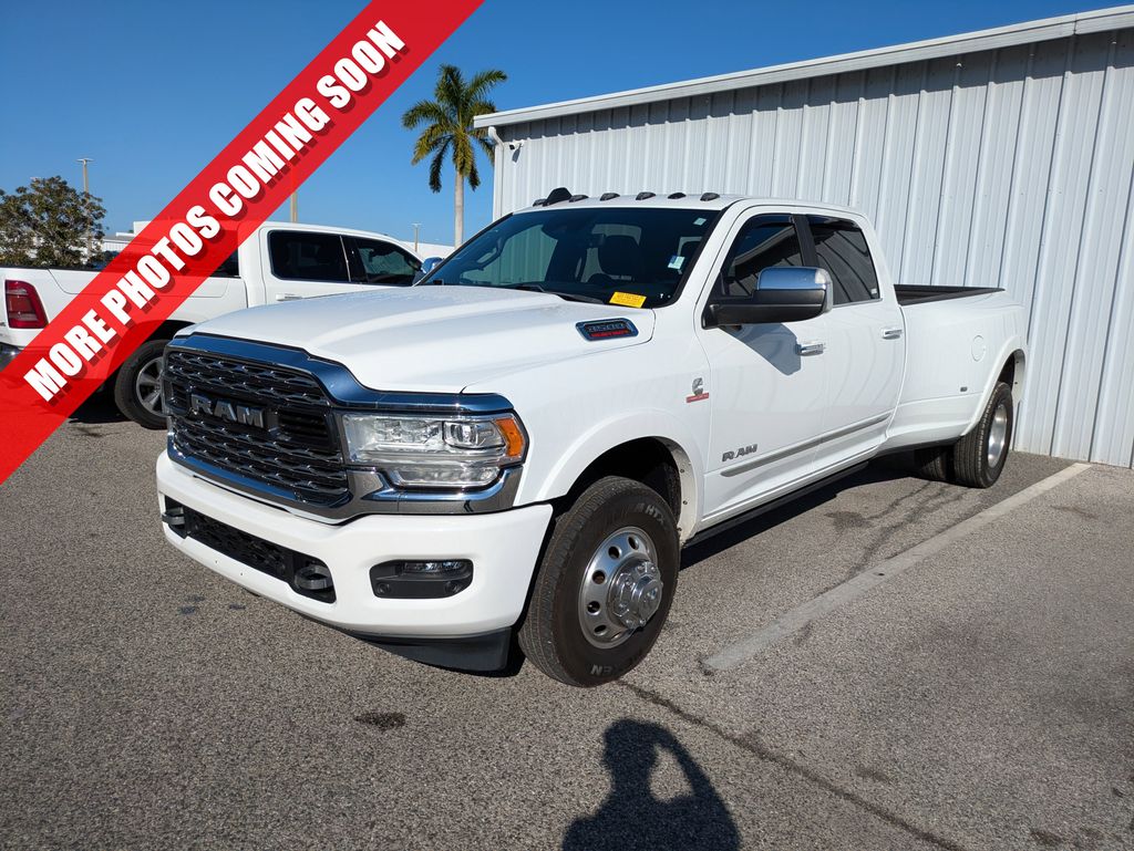 2022 RAM Ram 3500 Pickup Limited's photo