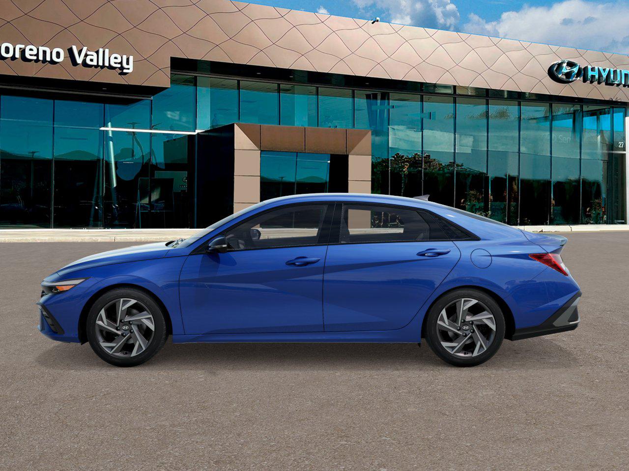 2025 Hyundai Elantra SEL Sport photo 3