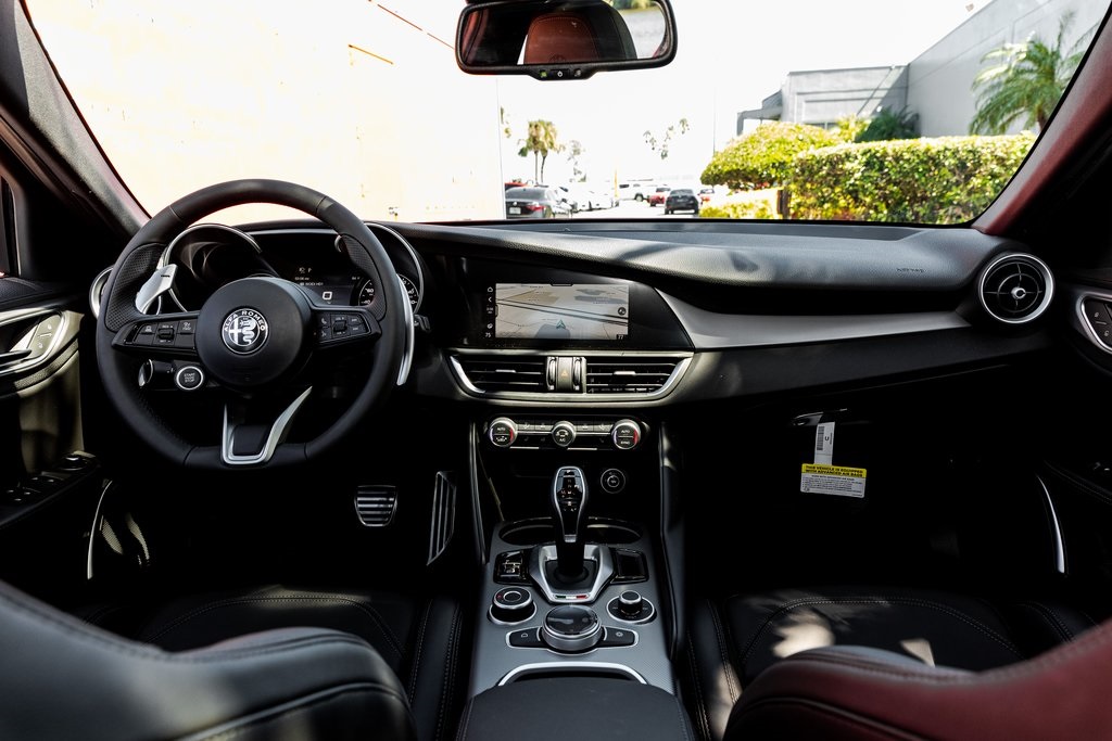 2023 Alfa Romeo Giulia Ti photo 22