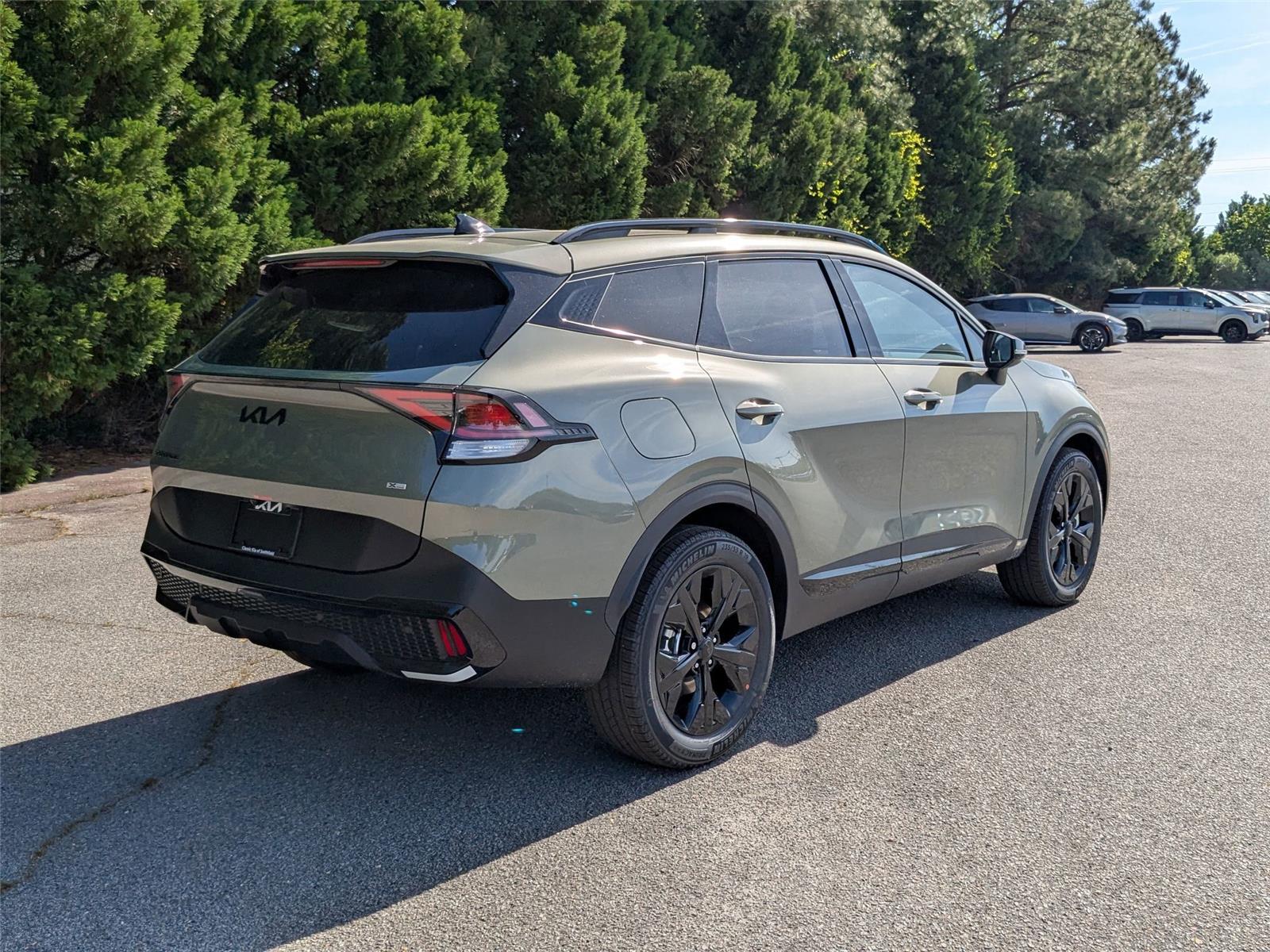 2025 Kia Sportage Plug-In Hybrid X-Line photo 7