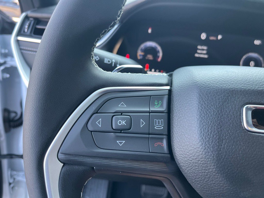 2025 Jeep Grand Cherokee Laredo Altitude photo 26