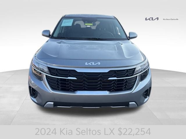 2024 Kia Seltos LX photo 2