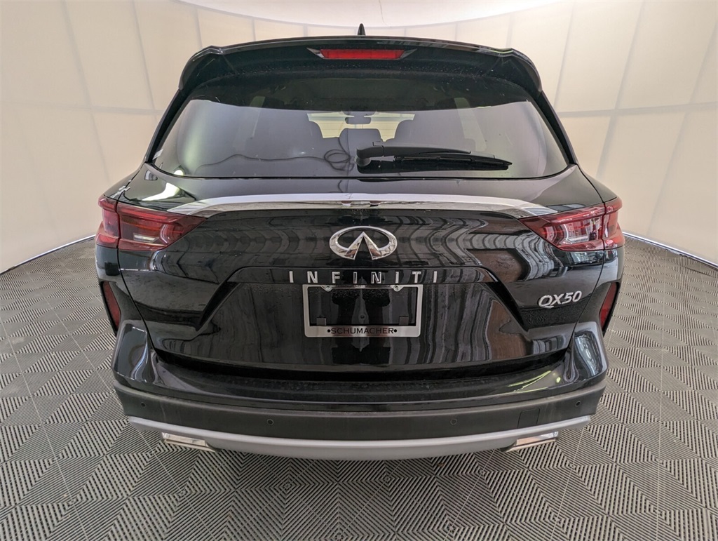 2024 Infiniti QX50 Luxe photo 8