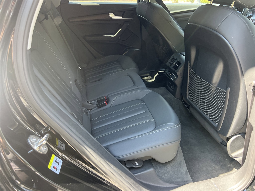 2021 Audi Q5 45 Premium photo 12